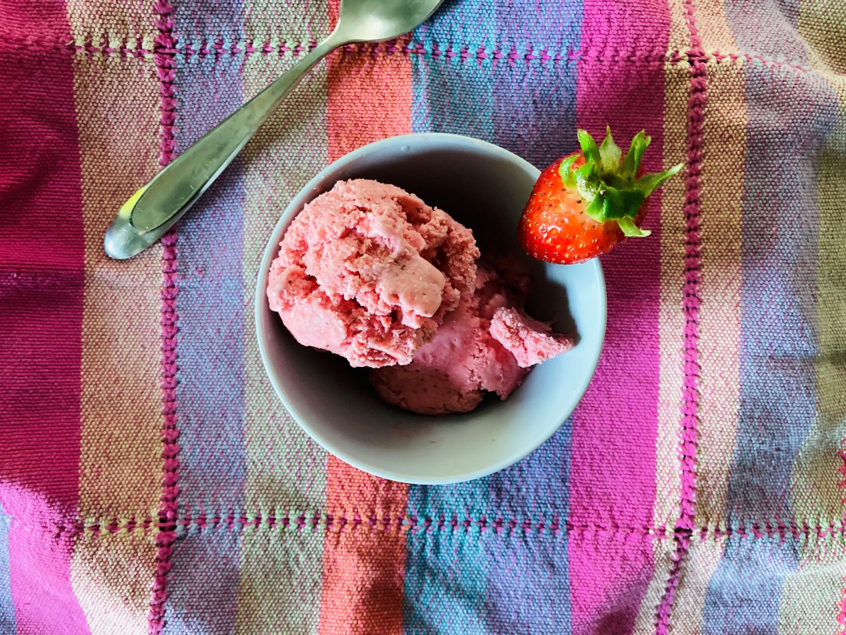 Froyo strawberry